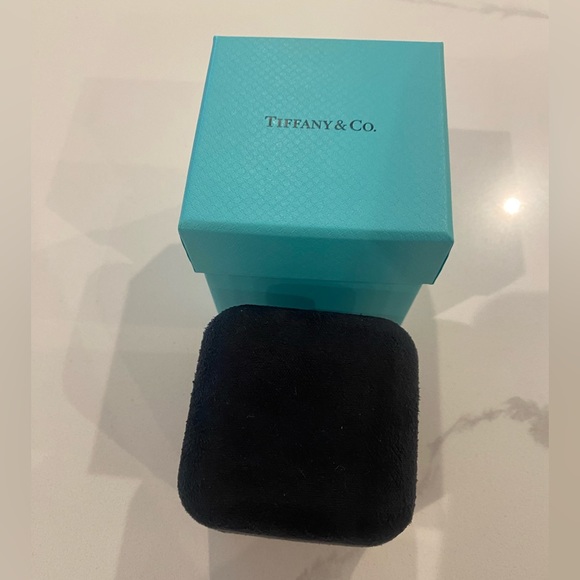 Tiffany & Co. Engagement Ring - Picture 4 of 10